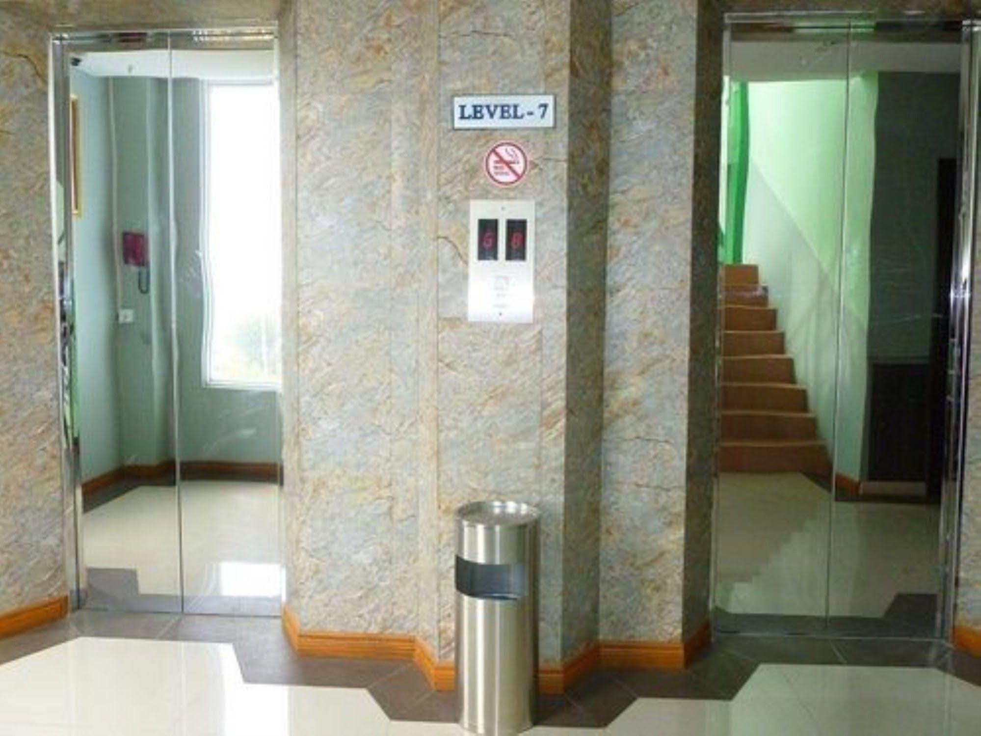 Gyogon Diamond Crown Hotel מראה חיצוני תמונה
